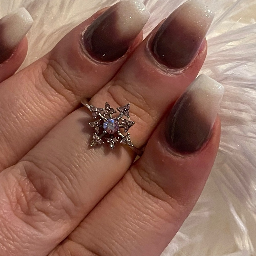 Fragrant Jewels Winter Snowflake Ring